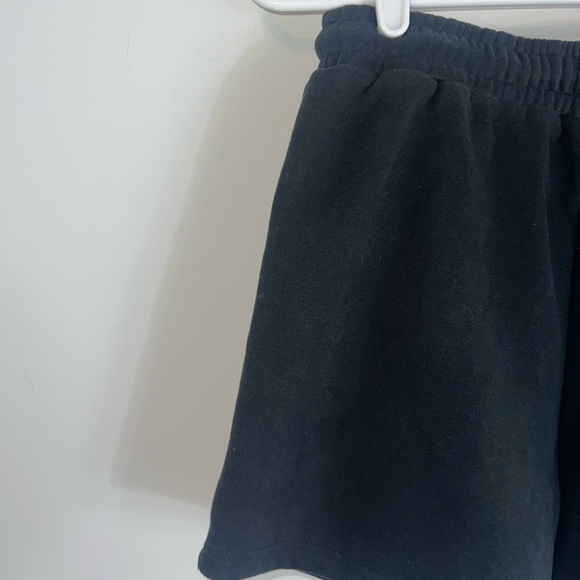SOLD•• BO+TEE BLACK SWEAT SHORTS MEDIUM - Picture 8 of 11